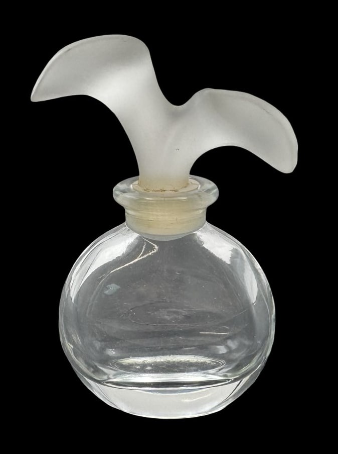Vintage Perfume Bottle /w Floral Design & Frosted Glass Stopper (1 of 8)