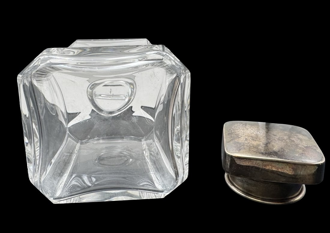 Large Vintage Crystal Perfume Bottle /w Sterling Silver Lid (1 of 6)