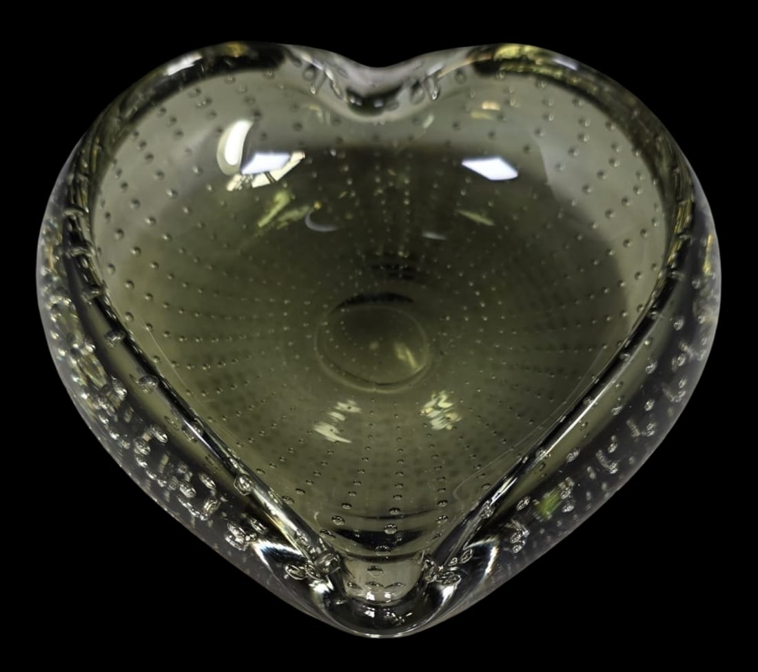 Vintage Mouthblown Art Glass Bubble Ashtray: Very good vintage condition; no chips, cracks, or repairs. Measures approx. X" high x Y" wide x Z" deep.