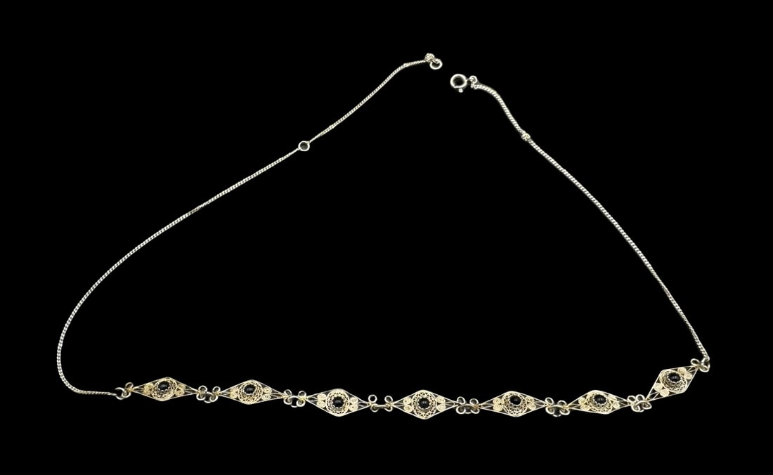 Gorgeous Vintage Filigree Sterling Silver & Black Onyx Necklace (1 of 3)