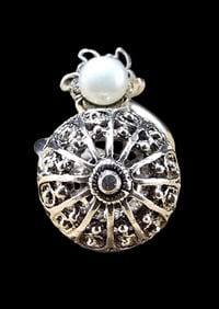 Gorgeous Vintage Mid-Century Filigree Sterling Silver & Pearl Ring