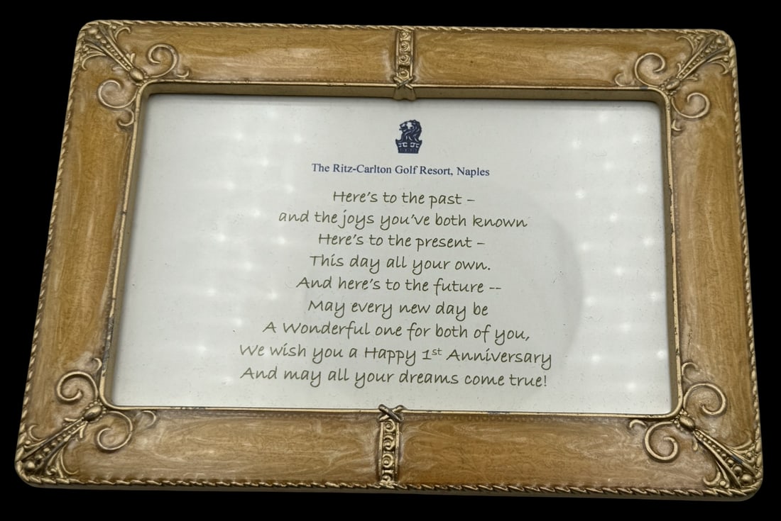 Vintage RITZ-CARLTON GOLF RESORT NAPLES FLORIDA Gold Enamel Picture Frame: Very good vintage condition; no chips, cracks, or repairs. Measures approx. 5 2/8" high x 7" wide x 3/8"deep.