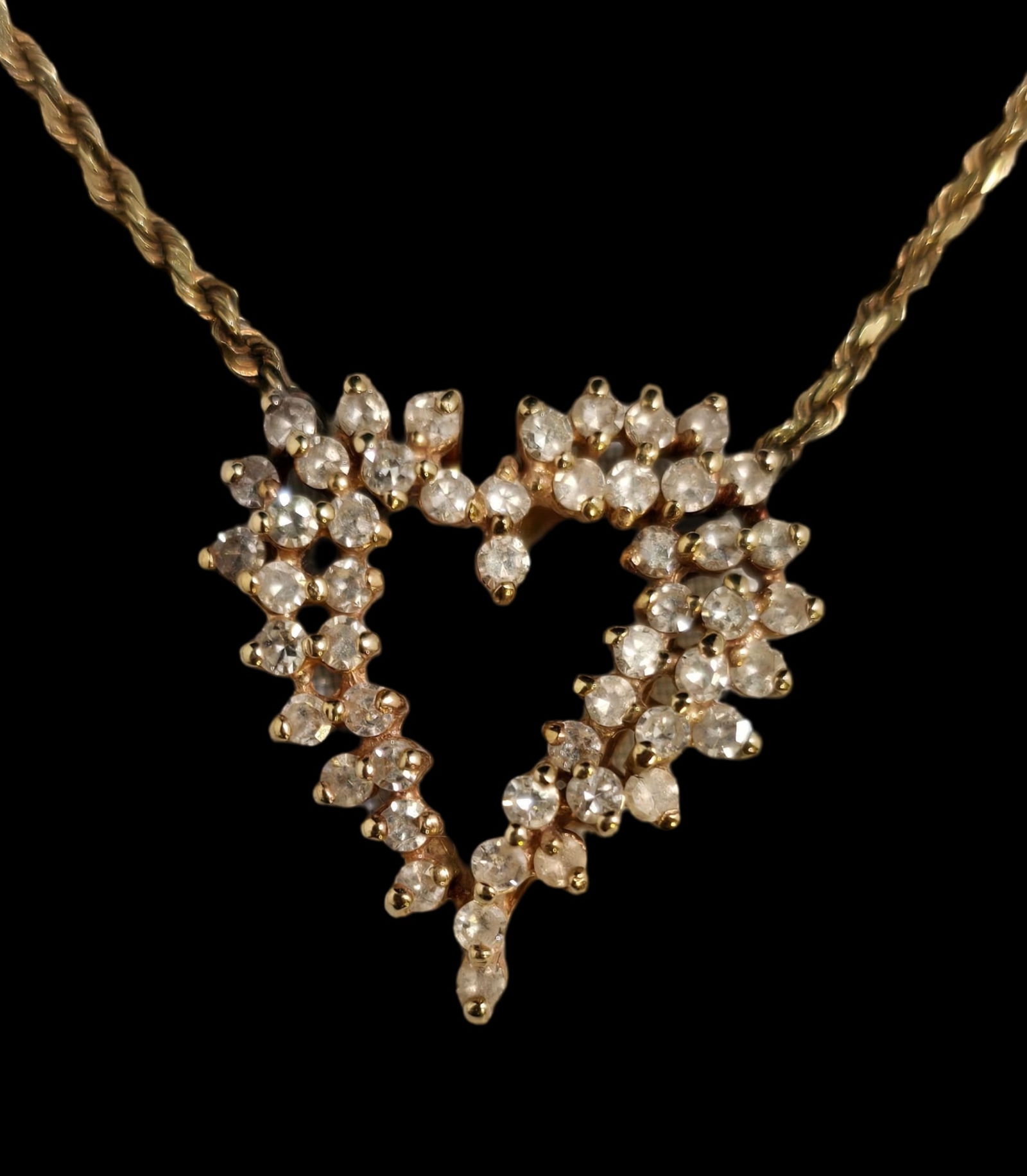 Stylish Vintage 14K Yellow Gold & Diamond Heart Pendant Necklace (1 of 6)
