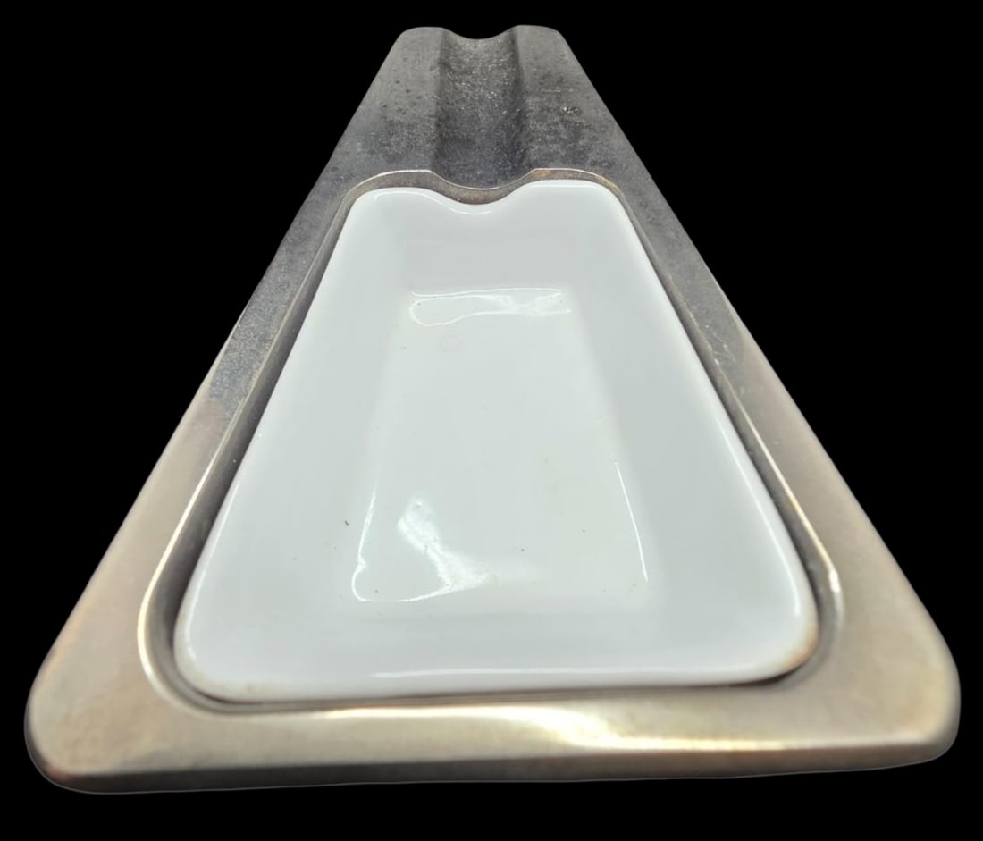 Unusual Vintage Triangular Metal Ashtray /w Removable Ceramic Insert - 3