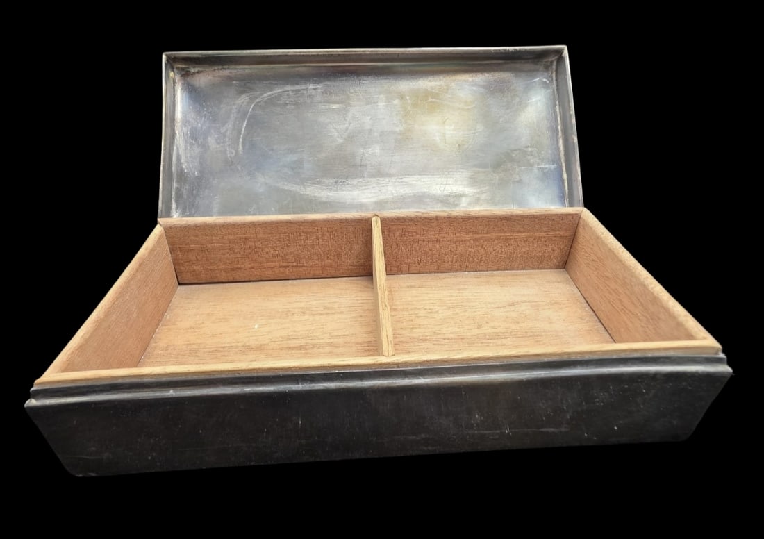 Vintage POOLE Silverplate & Wood Cigarette Box (1 of 8)