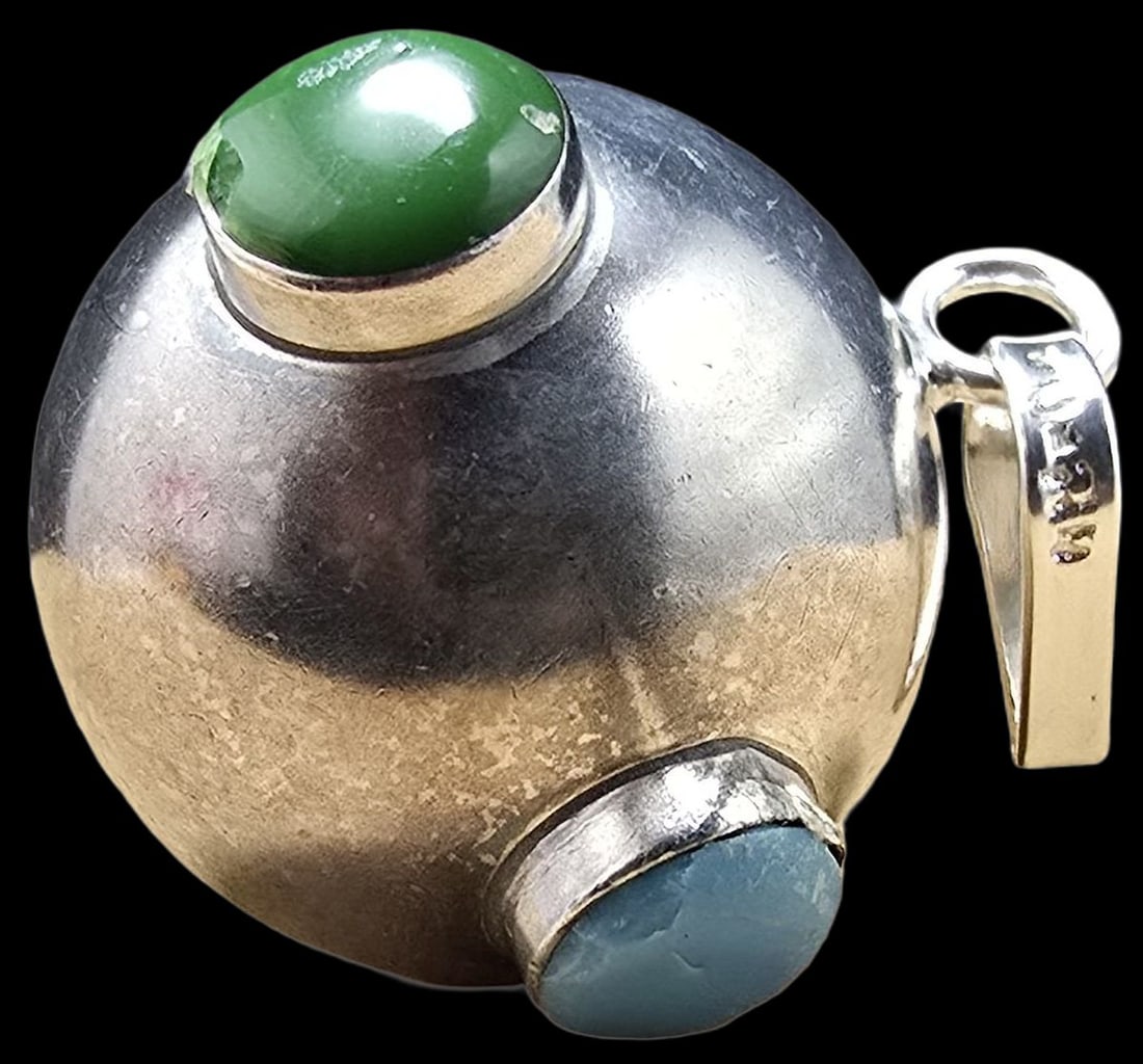 Amazing Vintage Sterling Silver/w Multi Color Gemstones Designer Pendant (1 of 3)