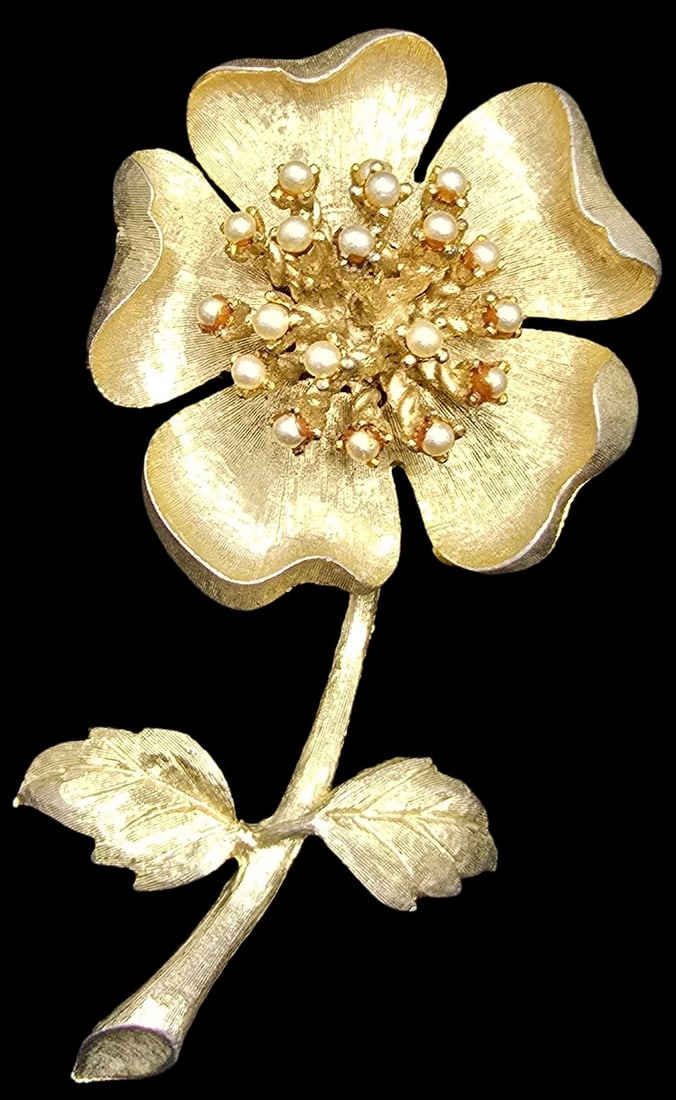 Large Vintage POLCINI LEDO 1961 Gold-Tone metal Floral Costume Jewelry Brooch Pin (1 of 3)
