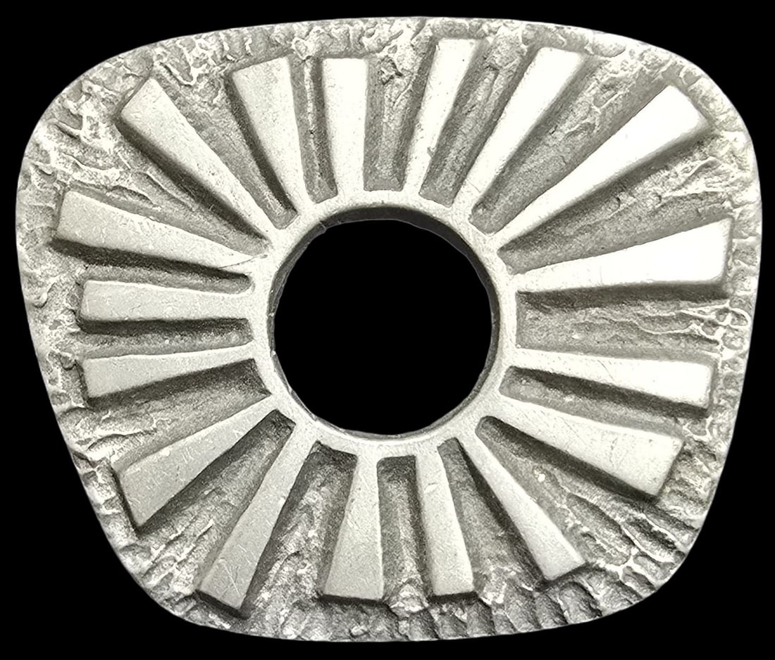 Stylish Vintage Mid-Century Modern Brutalist Swedish Pewter Brooch: Very good vintage condition with minor patina according to age. Measures approx. 2" long x 1 1/2" wide and weighs ca. 21.5 grams. Marked "Tyr" (Swedish for Pewter).