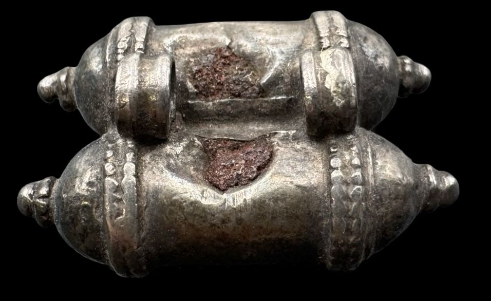 Antique Arabic Silver Tribal Belt Links: Very good vintage condition with minor patina according to age. Measures approx. 1" long and 5/8" wide & weighs ca. 4.8 grams. Tested for a minimum of 800 (80%) Silver.