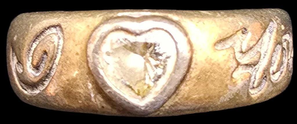 Unusual Vintage Gilt Sterling Silver & Heart Shaped Gemstone Ring: Very good vintage condition with minor patina according to age. The ring is a size 7 and weighs ca. 6.5 grams. Marked for Sterling Silver.