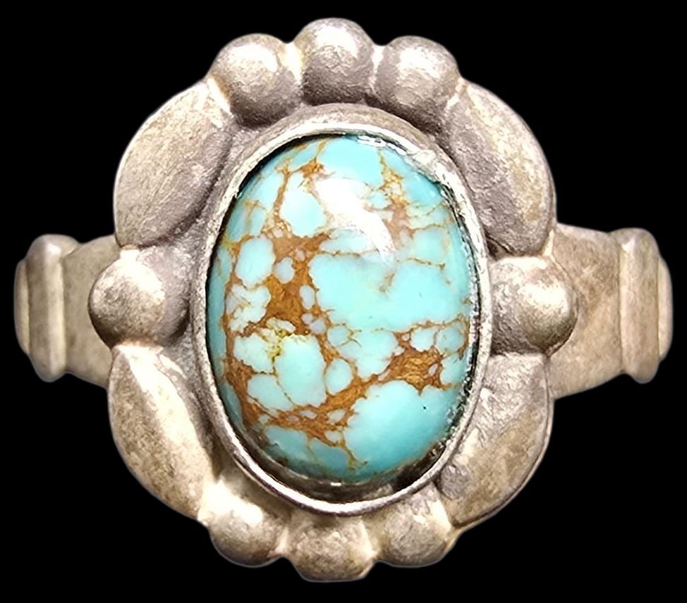 Stylish Vintage Mid-Century 1960s Native American Navajo BELL TRADING COMPANY Sterling Silver Ring (1 of 4)