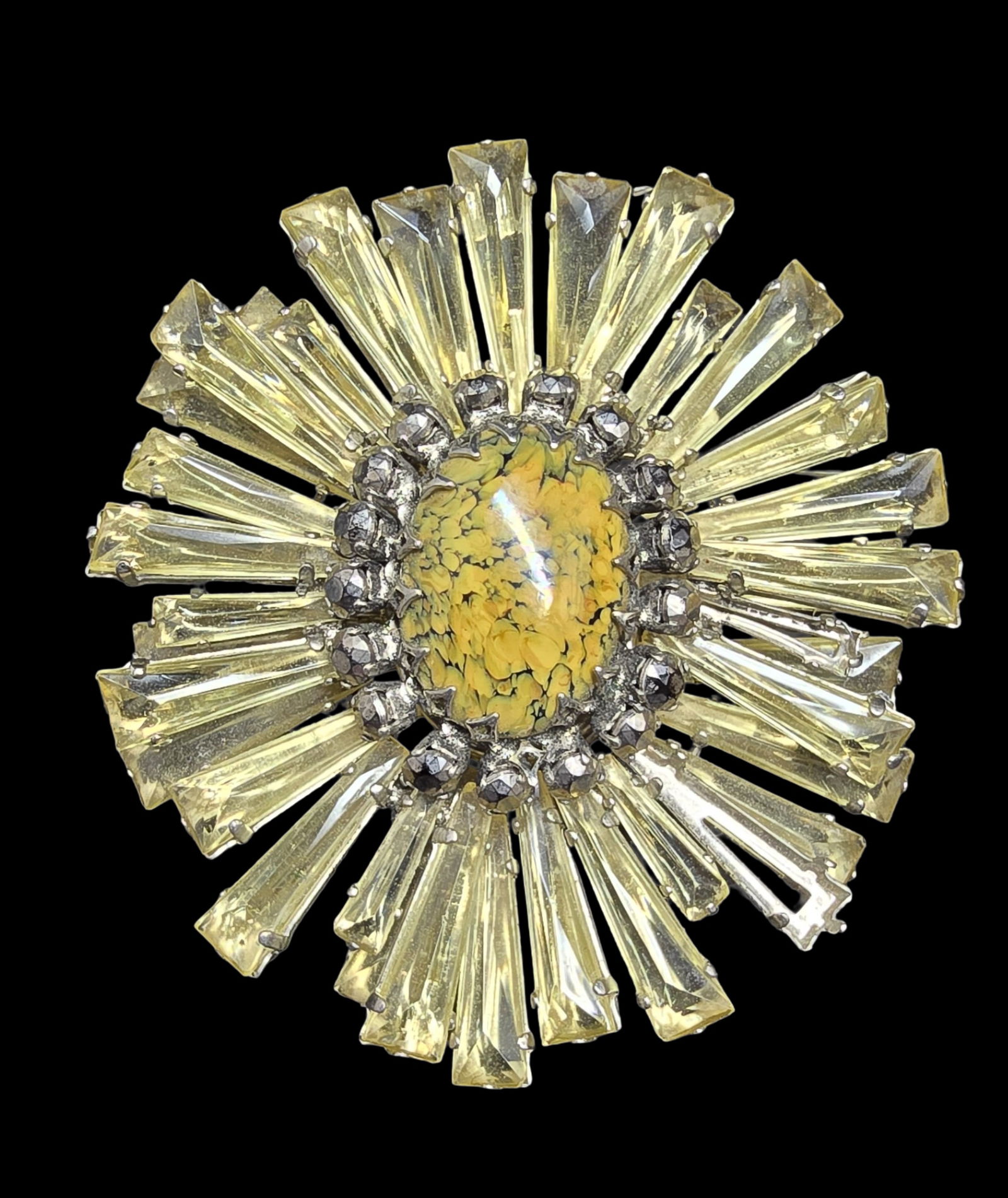 Very Rare Vintage SCHREINER New York Silver-Tone Metal & Rhinestone Costume Jewelry Brooch: Very good vintage condition with minor patina according to age; missing one stone. Measures approx. 3" long x 3" wide and weighs ca. 55 grams. Marked.