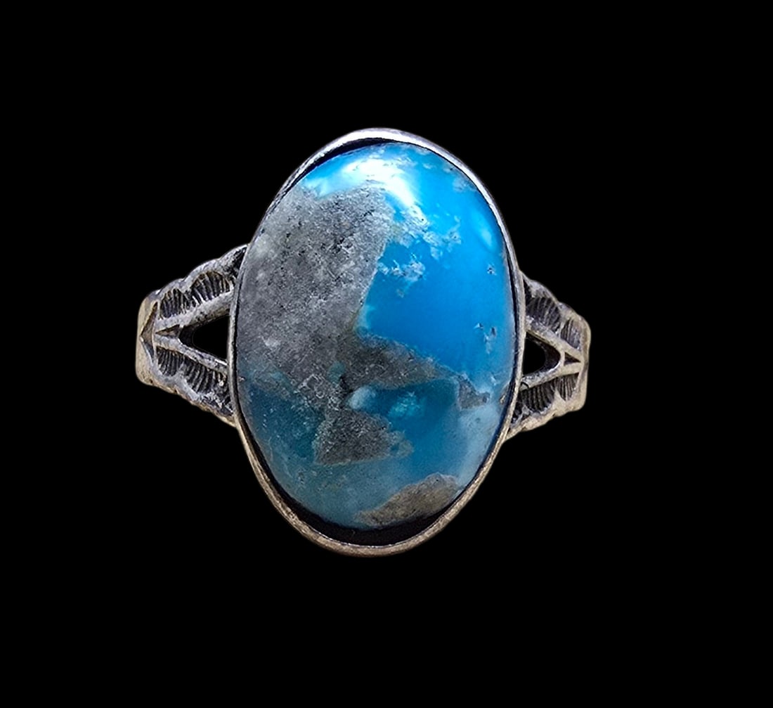 Mid-Century Southwestern PACIFIC JEWELRY COMPANY Sterling Silver & Turquoise Ring: Very good vintage condition with minor patina according to age. The ring is a size 8 and weighs ca. 3.5 grams. Marked for Sterling Silver.
