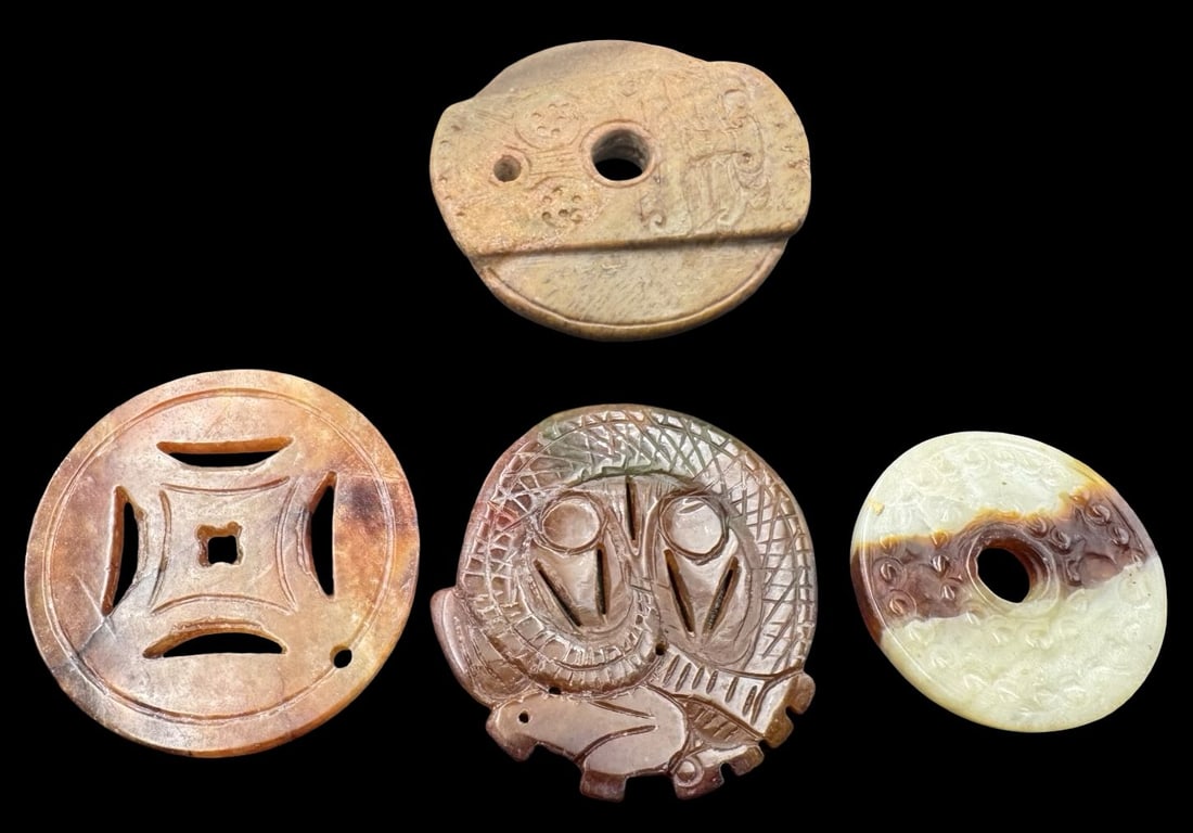 Jewelry Making Lot: 4 Hand Carved Figurine Beads (1 of 3)