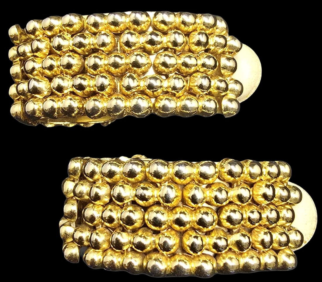 Stylish Large Vintage Gold-Tone Metal Costume Jewelry Clip-On Earrings: Very good vintage condition with minor patina according to age. Each measures approx. 1 1/2" long and they jointly weigh ca. 19.5 grams.