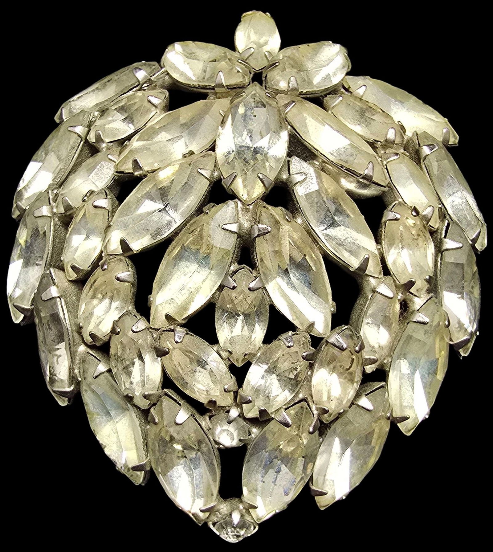 Stunning Large Vintage Silver-Tone Metal & Clear Rhinestone Cluster Costume Jewelry Brooch: Very good vintage condition with minor patina according to age. Measures approx. 3" long x 2" wide and weighs ca. 26.5 grams.