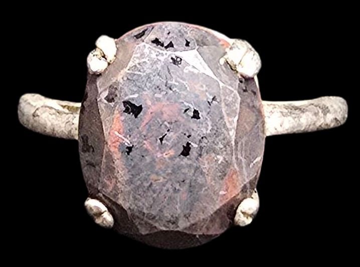 Vintage Mid-Century Southwestern Sterling Silver & Gemstone Ring: Very good vintage condition with minor patina according to age. The ring is a size 4.5 and weighs ca. 2.5 grams. Marked for Sterling Silver.