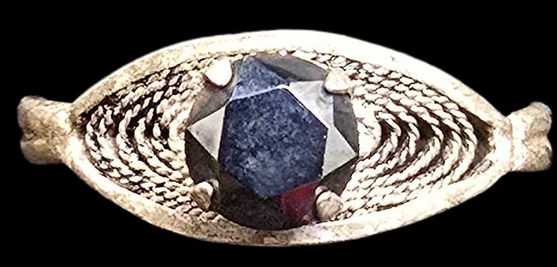 Mid-Century Southwestern Sterling Silver & Gemstone Designer Ring: Very good vintage condition with minor patina according to age. The ring is a size 5.5 and weighs ca. 1 gram. Marked for Sterling Silver & Designer.