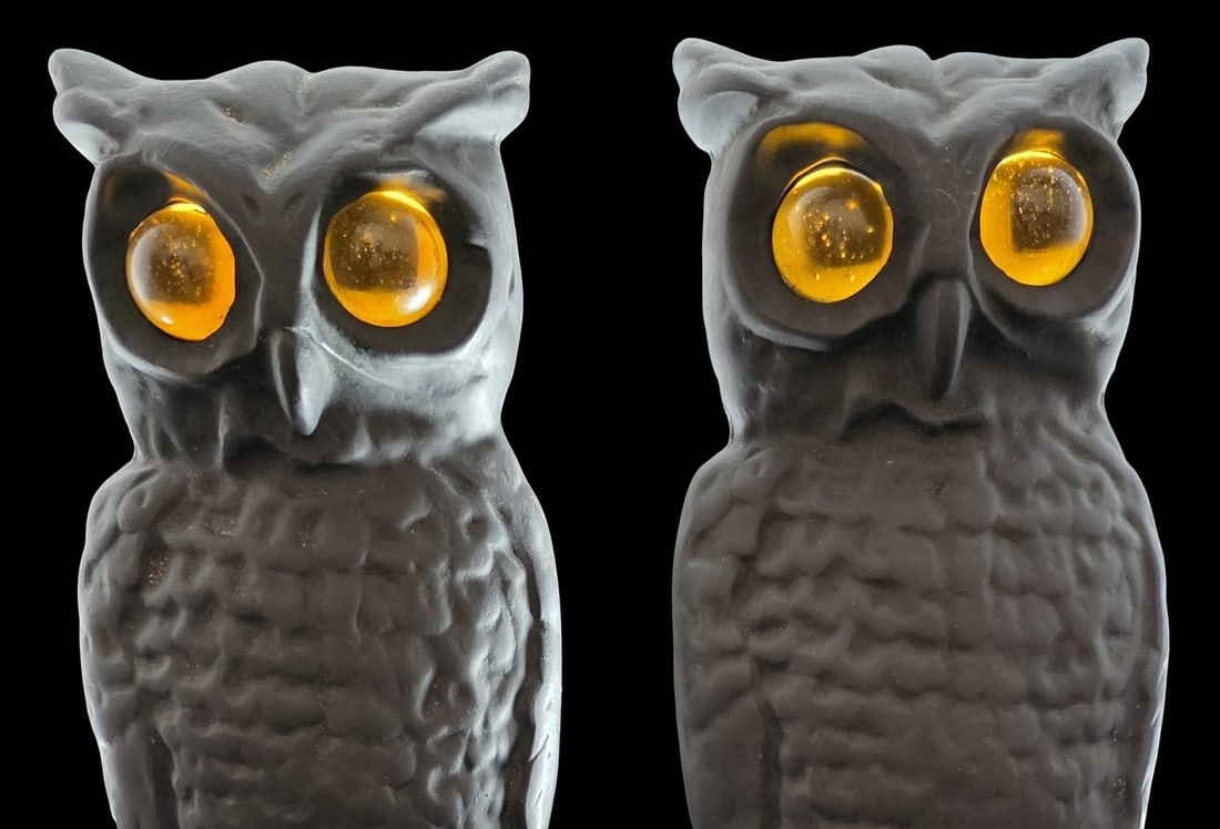 Pair of Vintage Cast Iron & Amber Glass Perched Owl Andirons (1 of 10)