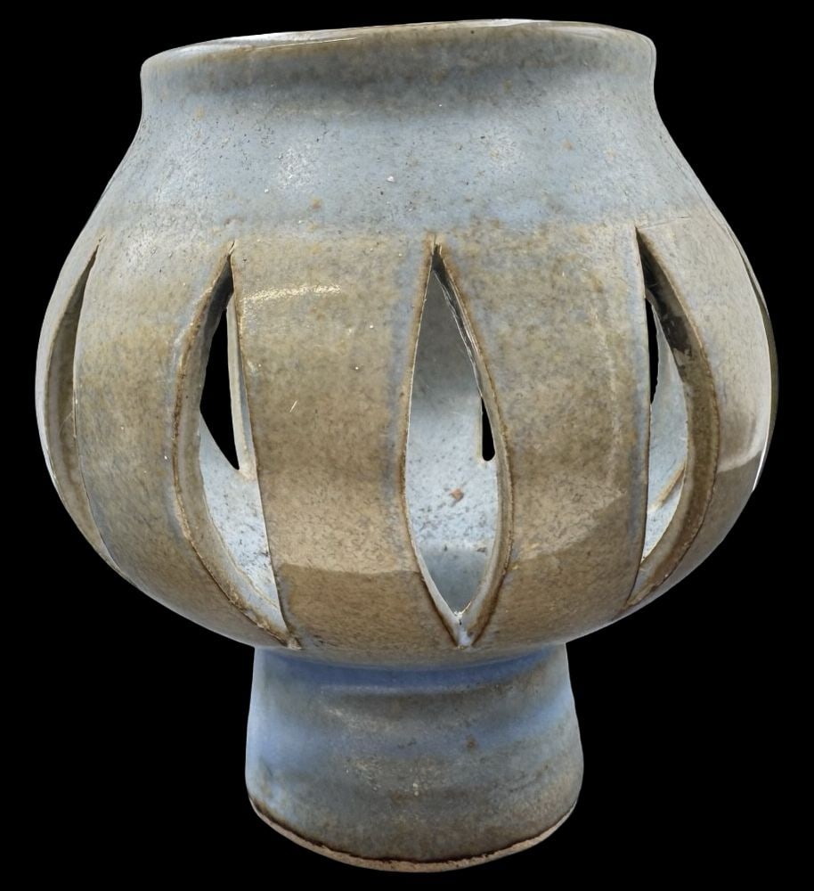 Vintage Handmade Studio Pottery Glazed Ceramic Tealight / Candle Cage Holder - Signed: Very good vintage condition. No chips, cracks or repairs. Measures approx. 5" high x 5" wide. Marked on the bottom.