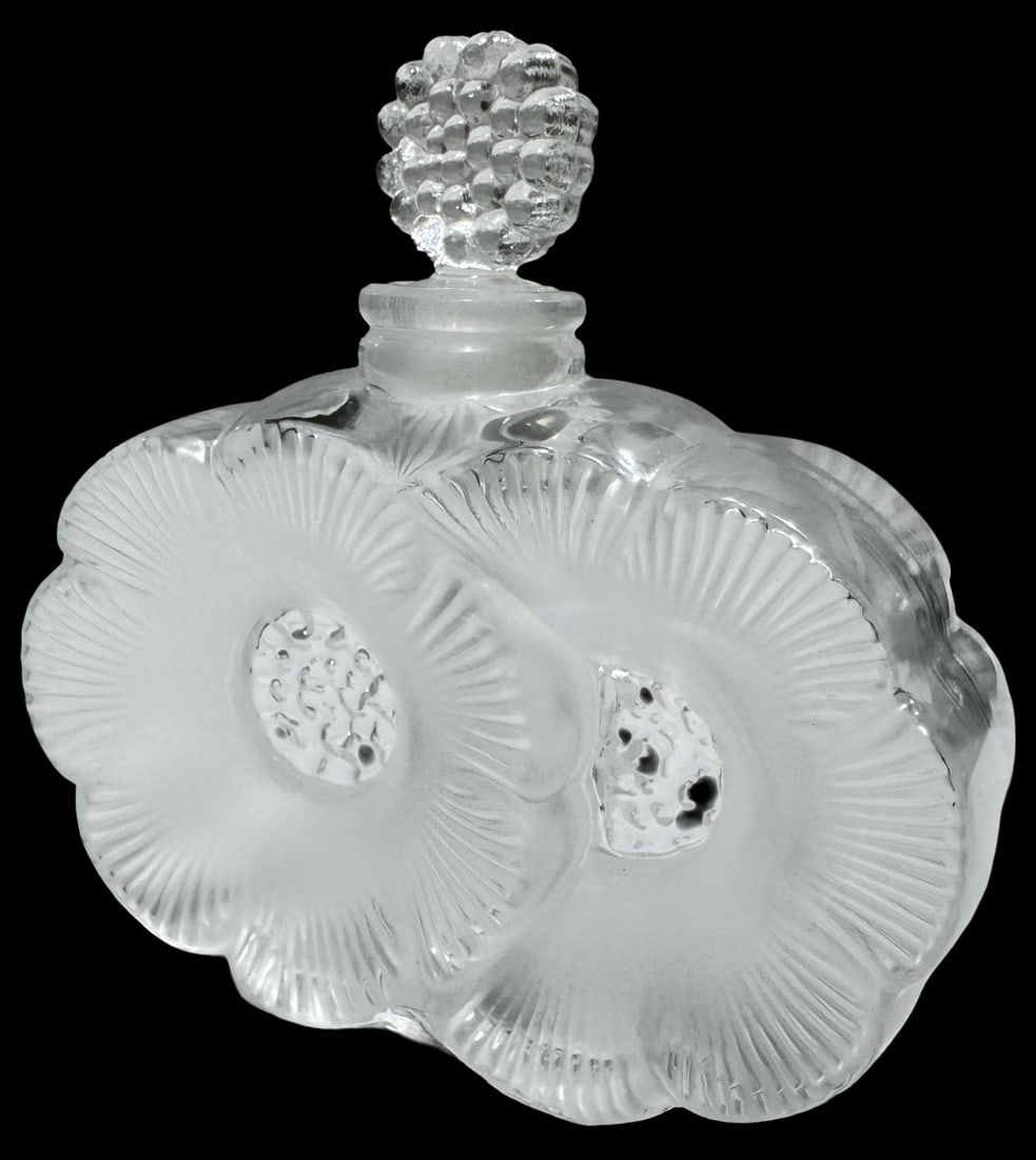 Vintage LALIQUE France Double Daisy Crystal Perfume Bottle: Very good vintage condition. No chips, cracks, or repairs. Measures approx. 3 3/4" wide x 3 1/2" tall x 1" deep. Marked.