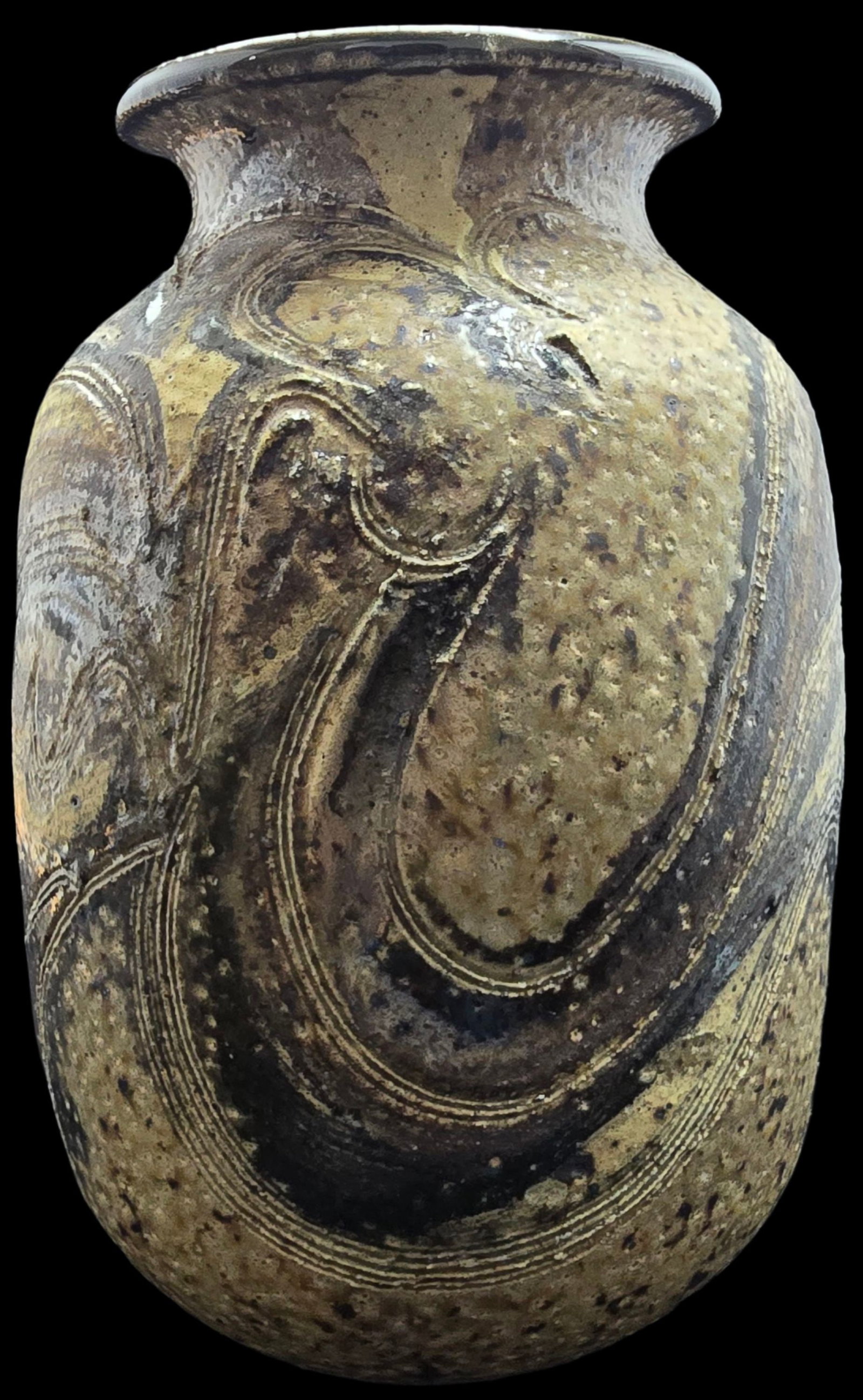 Amazing Vintage DON LEWIS Studio Art Pottery Vase: Very good vintage condition. No chips, cracks or repairs. Measures approx. 5" wide x 8" high. Signed on the bottom.