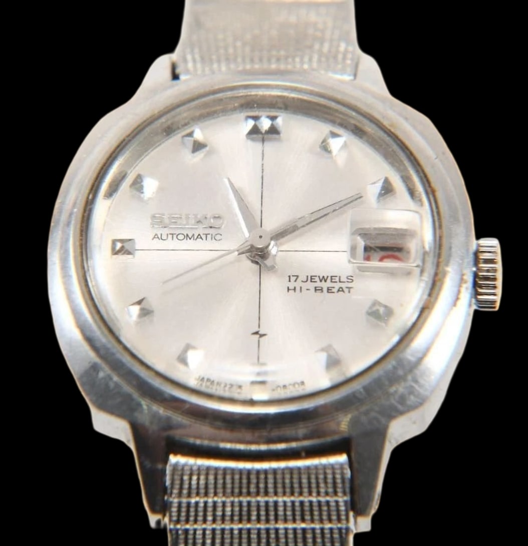 Great Vintage SEIKO Japan Hi Beat Automatic Wristwatch: Very good vintage condition with original box; works perfectly. Automatic movement, sapphire glass. Case measures 23mm in diameter.