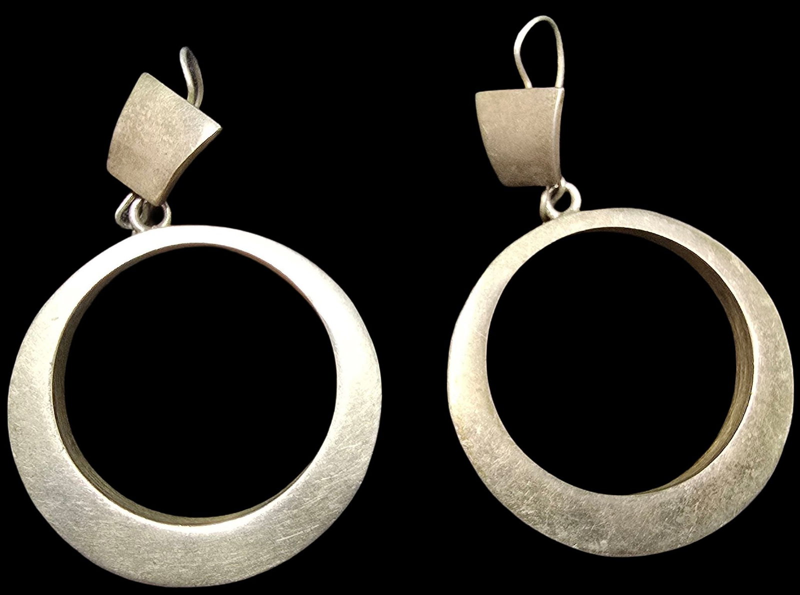 Amazing Pair of Vintage Mid-Century Modern Mexican Sterling Silver Earrings: Very good vintage condition with minor patina according to age. Each measures approx. 2" long x 1" wide and they jointly weigh ca. 17.5 grams. Marked for Sterling Silver & Mexico.