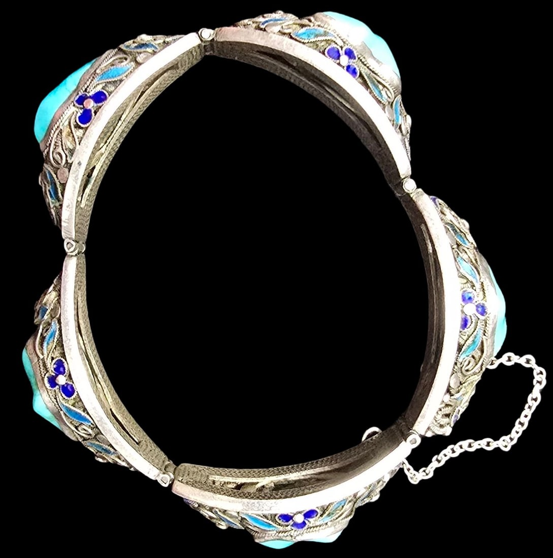 Beautiful Ornate Vintage Chinese Export Silver Filigree Bracelet /w Blue Enamel & Turqouise: Very good vintage condition with minor patina according to age. Measures approx. 3" wide and weighs ca. 45 grams. Tested for a minimum of 900 (90%) Silver.