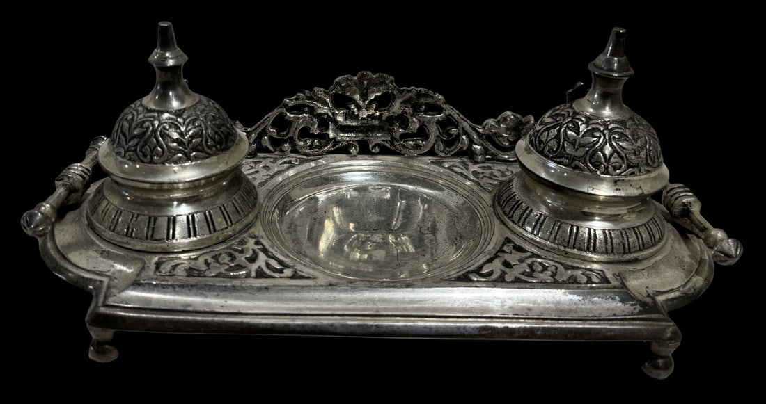 Vintage Silverplate Cast Metal Inkwell (1 of 5)