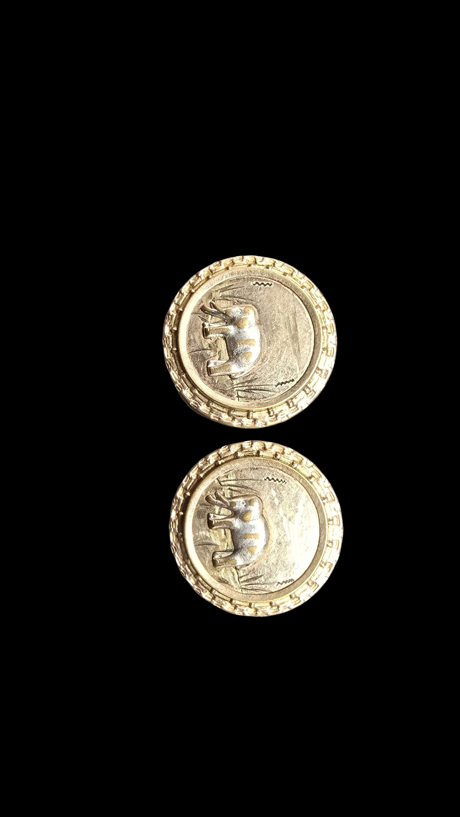 Stunning Ornate Vintage Gold Filled Earrings /w Ornate Elephant Motif: Very good vintage condition with minor patina according to age. Measures approx. 1" wide and weighs ca. 9.5 grams. Marked for Gold Filled