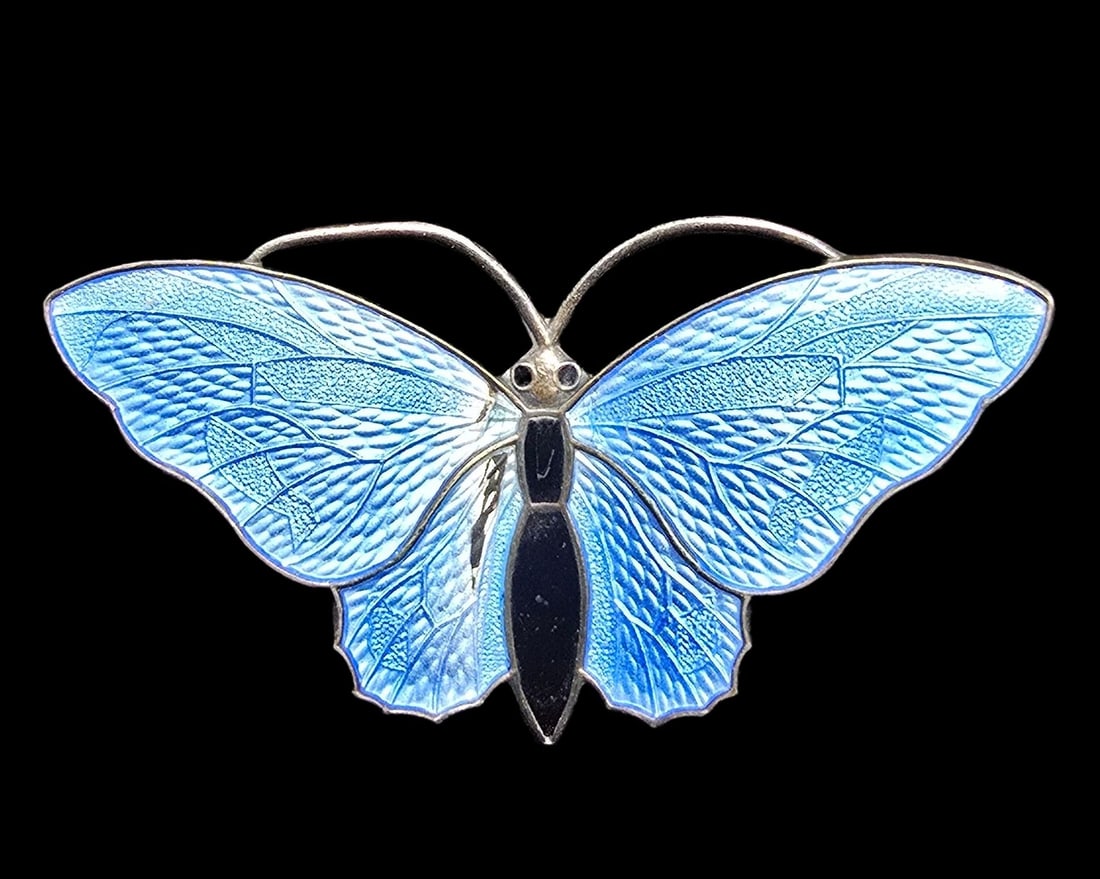 Gorgeous Vintage Nowegian Sterling Silver & Blue Enamel Butterfly Designer Pin Brooch: Very good vintage condition with minor patina according to age. Measures approx. 1" high x 2" wide and weighs ca. 8 grams. Marked for Sterling Silver & Norway.