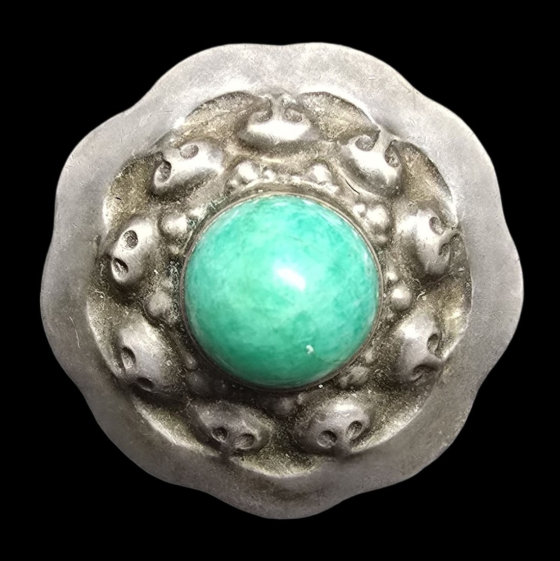 Very Rare Antique Art Nouveau STUBER & KAY Germany 800 Silver & Green Gemstone Brooch: Very good antique condition with minor patina according to age. Measures approx. 1" wide and weighs ca. 6.5 grams. Marked for 800 Silver and "STUBER & KAY".