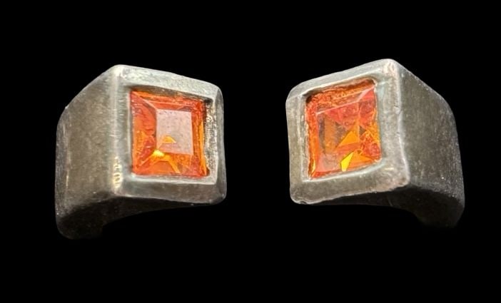 Stylish Vintage Mid-Century Modern Sterling Silver & Madeira Citrine Ring: Very good vintage condition with minor patina according to age. Measures approx. 1/2" long x 1/4" wide and weighs ca. 9 grams. The ring is a size 6 3/4. Marked for Sterling Silver..