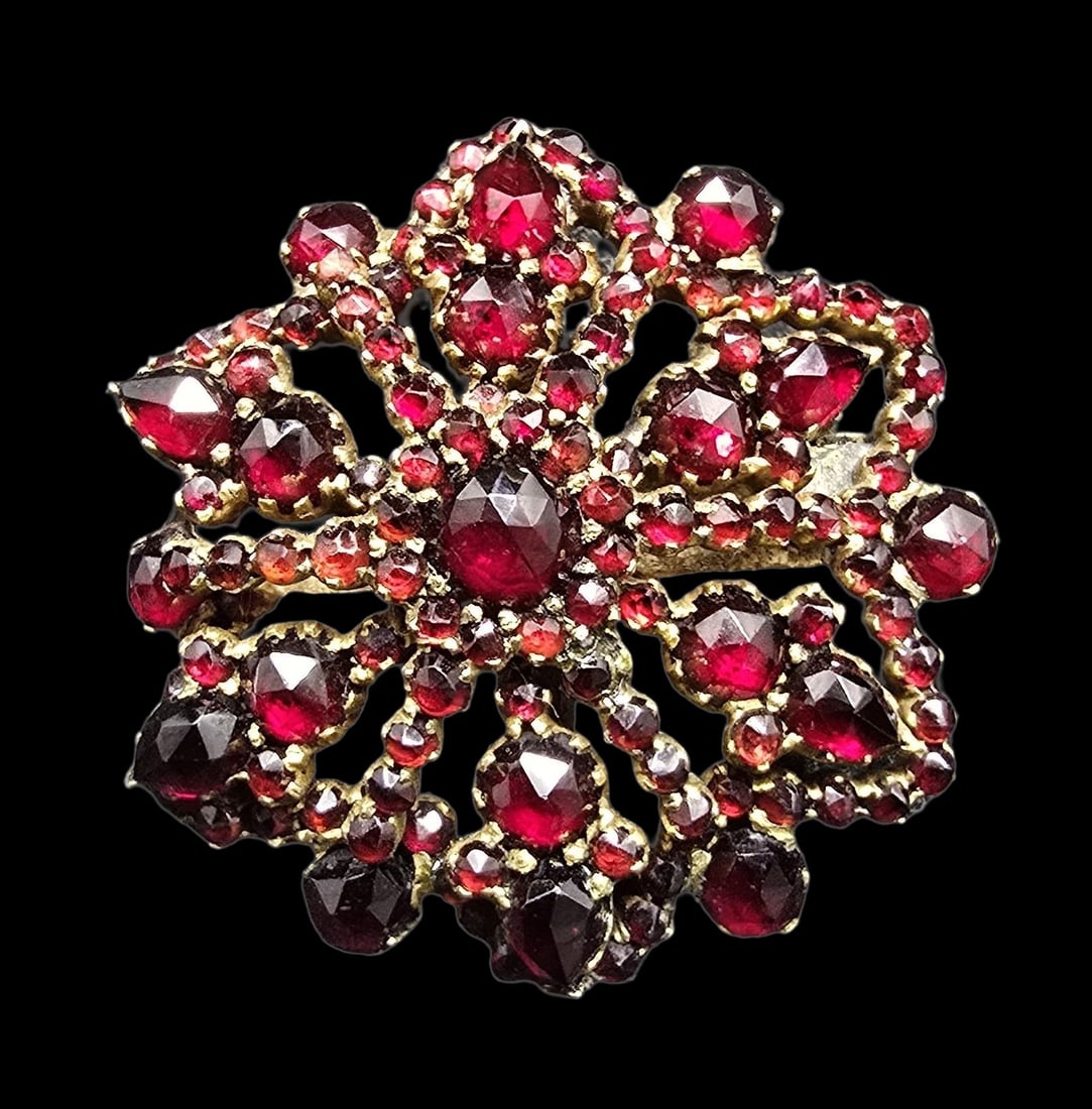 Gorgeous Antique Gilt Sterling Silver & reg Garnet Cluster Pin Brooch (1 of 2)