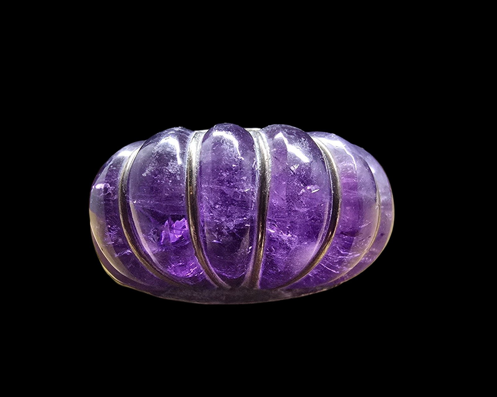 Gorgeous Vintage CERROBLANCO Mexico Sterling Silver & Purple Gemstones Ring: Very good vintage condition with minor patina according to age. Measures approx. 1" wide and weighs ca. 10 grams. The ring is a size 7. Marked for Sterling Silver. & CERROBLANCO Mexico