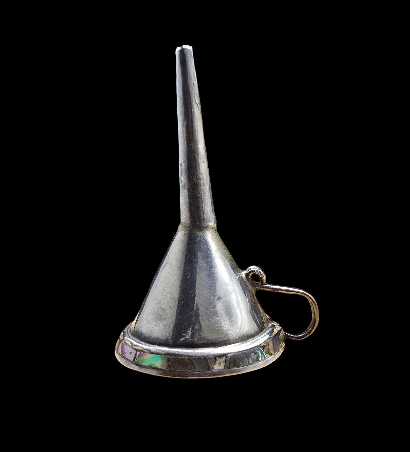 Gorgeous Vintage Sterling Silver & Inlaid Mother of Pearl Perfume Funnel: Very good vintage condition with minor patina according to age. Measures approx. 1" wide and weighs ca. 2 grams. Marked for Sterling Silver.