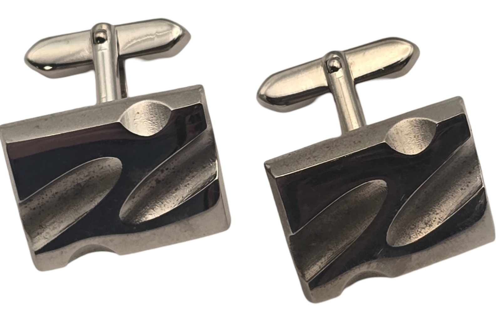 Vintage Mid-Century Modern Brutalist European 800 Silver Designer Cufflinks - Signed: Each measures approx. weighs ca. 6.5 grams. Very good vintage condition with minor wear and patina according to age. Marked for 800 (80%) silver and signed.