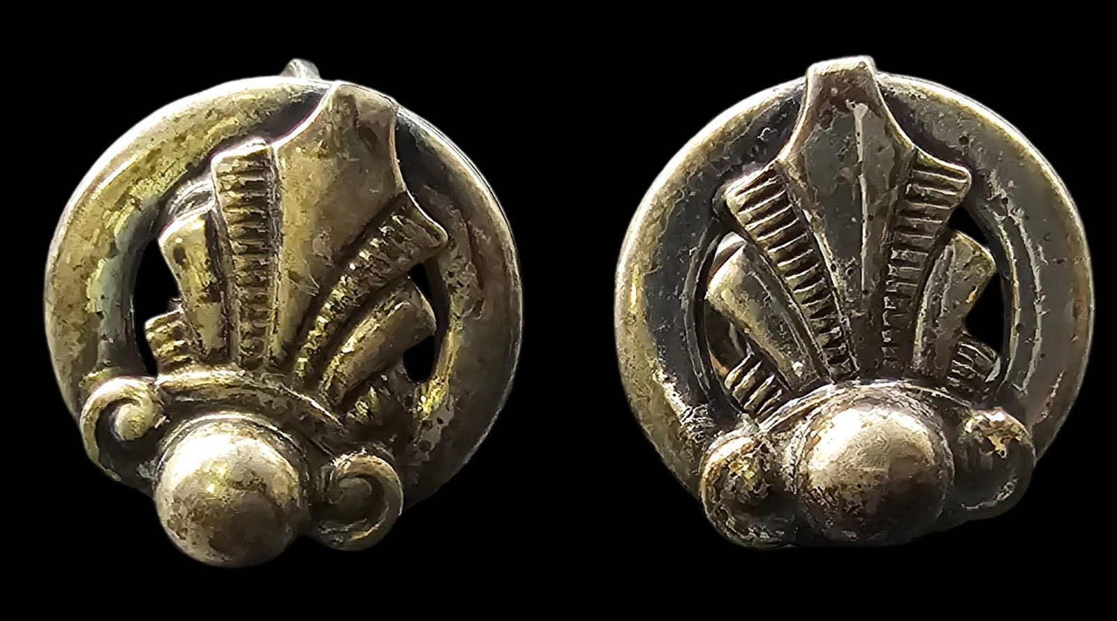 Rare Pair of Vintage DANECRAFT Sterling Silver Earrings: Good vintage condition with some patina and wear according to age. Each measures approx. 1/2" in diameter and weighs ca. 1.8 grams.