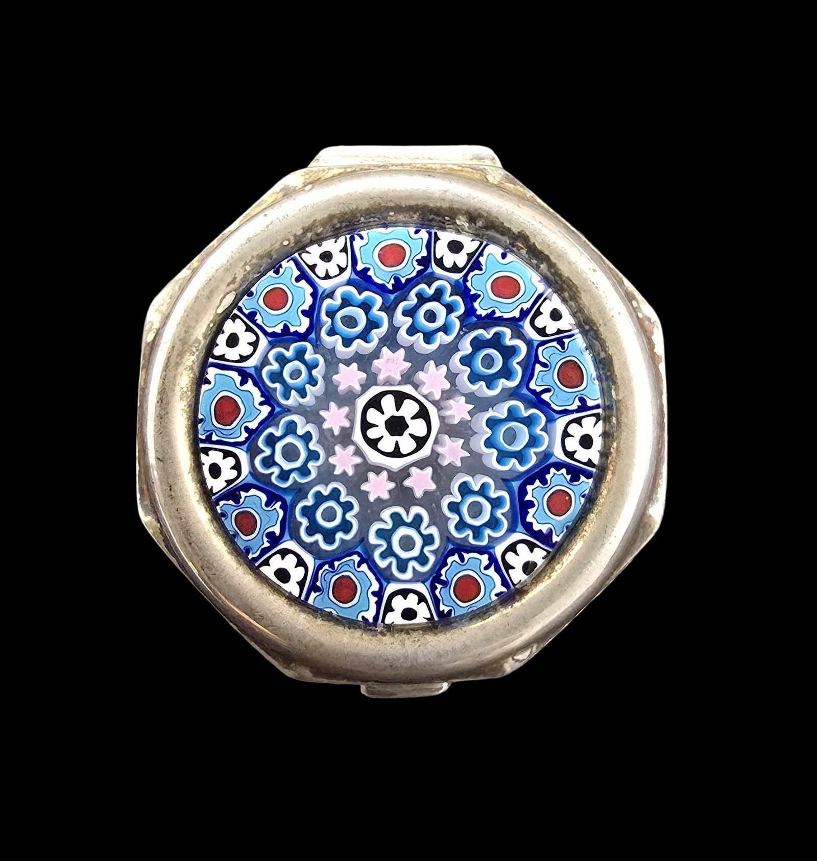 Beautiful Vintage Sterling Silver & Art Glass Millefiori Pill Box: Very good vintage condition with minor patina according to age. Measures approx. 1" wide & 1/2" high and weighs ca. 15 grams. Marked for Sterling Silver.