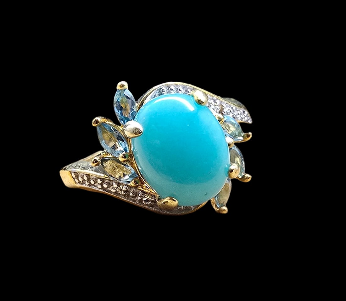 Beautiful Ornate Vintage Gilt Sterling Silver, Turquoise & Rhinestone Ring: Very good vintage condition with minor patina according to age. The ring is a size 6 and weighs ca. 4 grams. Marked for Sterling Silver.