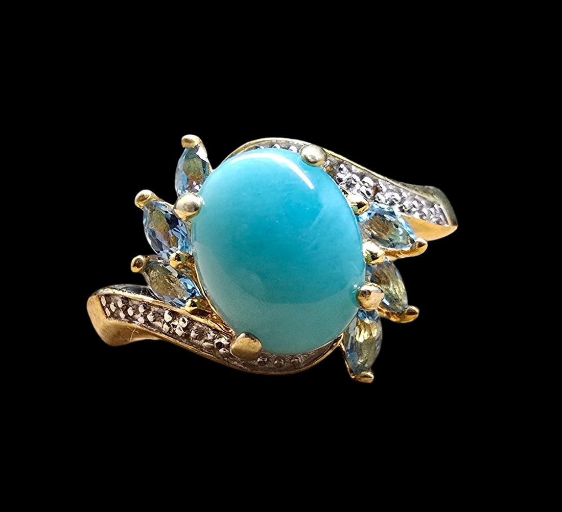 Beautiful Ornate Vintage Gilt Sterling Silver, Turquoise & Rhinestone Ring: Very good vintage condition with minor patina according to age. The ring is a size 9 and weighs ca. 4 grams. Marked for Sterling Silver.