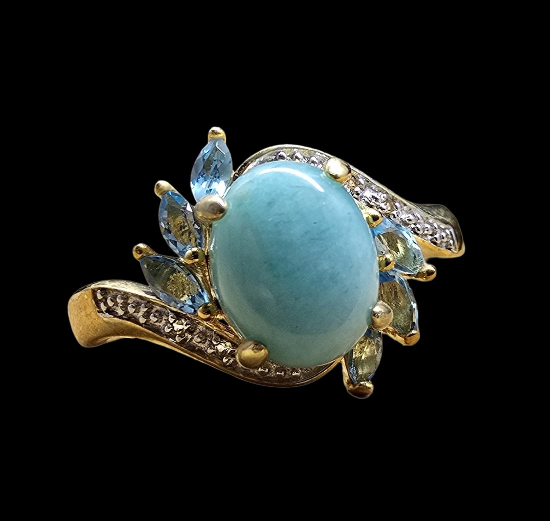 Beautiful Ornate Vintage Gilt Sterling Silver, Turquoise & Rhinestone Ring: Very good vintage condition with minor patina according to age. The ring is a size 11 and weighs ca. 4 grams. Marked for Sterling Silver.