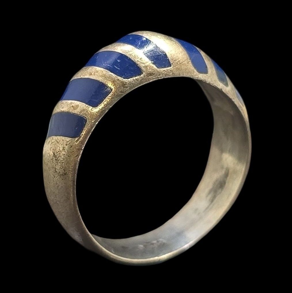 Vintage Mid-Century European 800 Silver & Blue Enamel Ring: Very good vintage condition with minor patina and wear according to age. The ring is a size 7 and weighs ca. 5 grams. Marked for 800 (80%) silver.