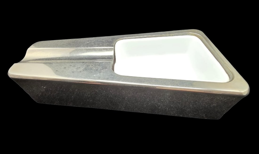 Unusual Vintage Triangular Metal Ashtray /w Removable Ceramic Insert - 2