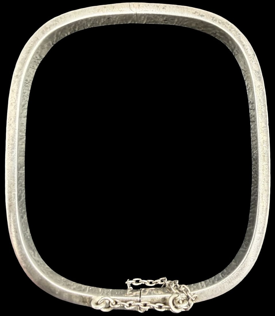 Stunning Ornate Vintage Gilt Sterling Silver Bangle Bracelet: Very good vintage condition with minor patina according to age. Measures approx. 2 1/2" long and 2" wide and weighs ca. 9.9 grams. Marked Sterling Silver