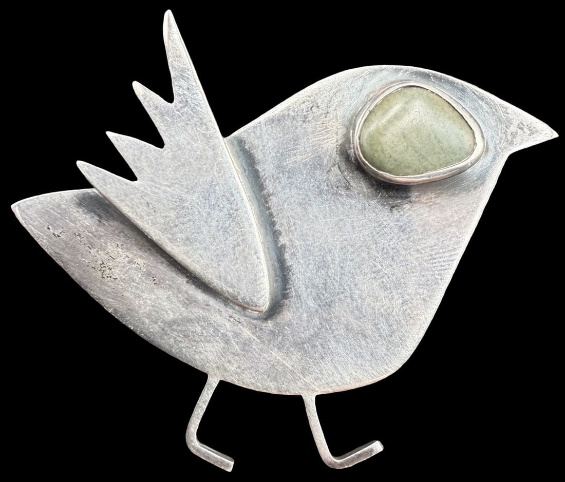 Stunning Ornate Vintage Sterling Silver Bird Shape & Gemstone Eye Pin Brooch: Very good vintage condition with minor patina according to age. Measures approx. 2 1/4" long and 1 3/4" wide and weighs ca. 11.6 grams. Tested for Sterling Silver