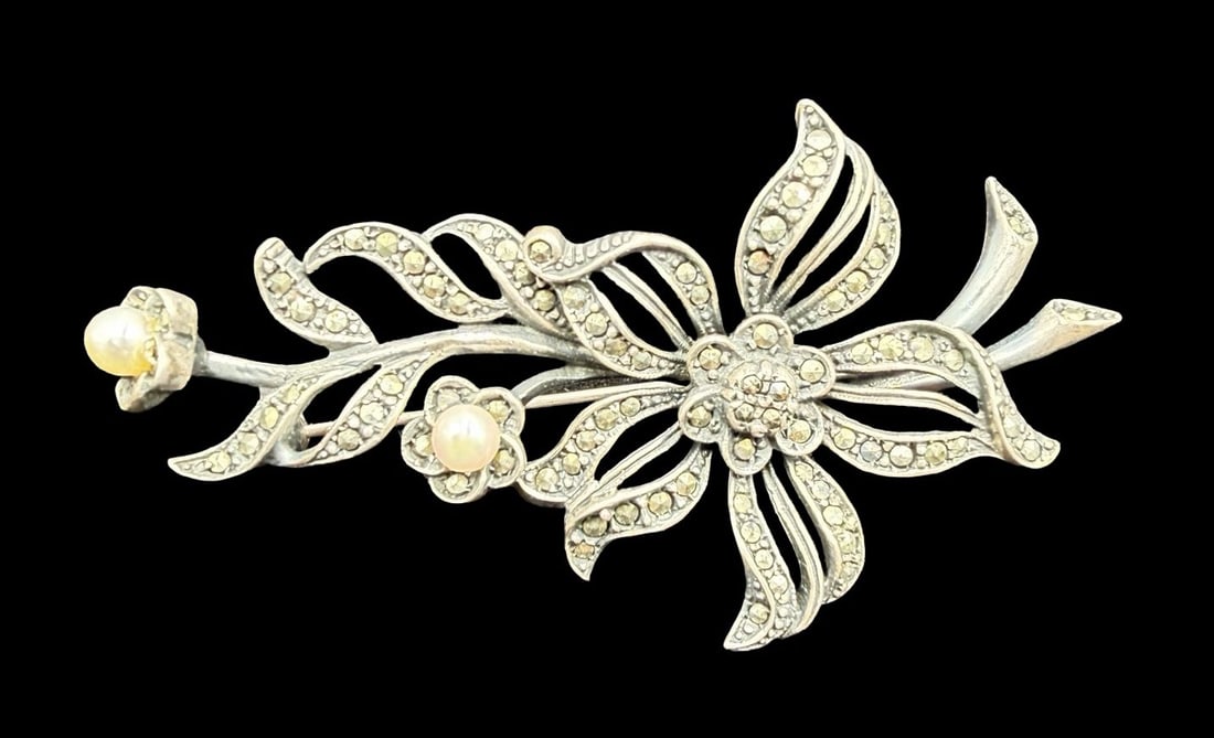 Gorgeous Ornate Vintage Gilt 925 Sterling Silver, Marcasite & White Pearl Brooch: Very good vintage condition with minor patina according to age. Measures approx. 2 1/2" high and 1" wide and weighs ca. 13.5 grams. Marked for 925 Sterling Silver.