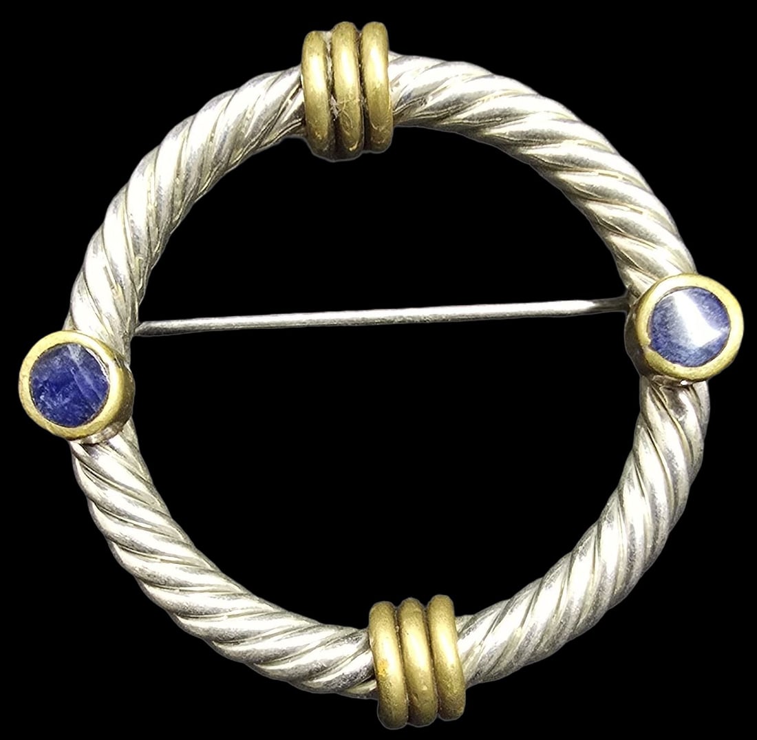 Very Unusual Vintage Sterling Silver & Blue Gemstone Twisted Rope Brooch: Very good vintage condition with minor patina according to age. Measures approx. 1 1/2" wide and weighs ca. 17.5 grams. Tested for Sterling Silver.