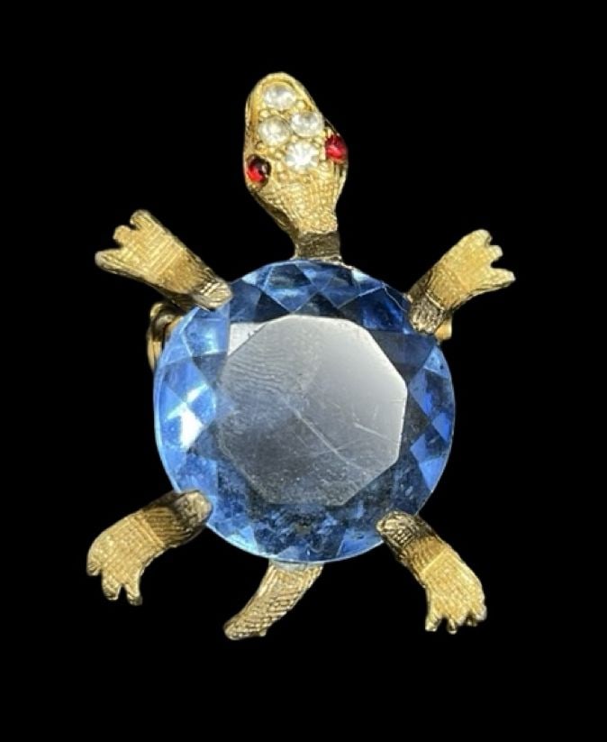 Beautiful Ornate Vintage Gilt Metal & Gemstone Turtle Shaped Costume Jewelry Brooch (1 of 5)